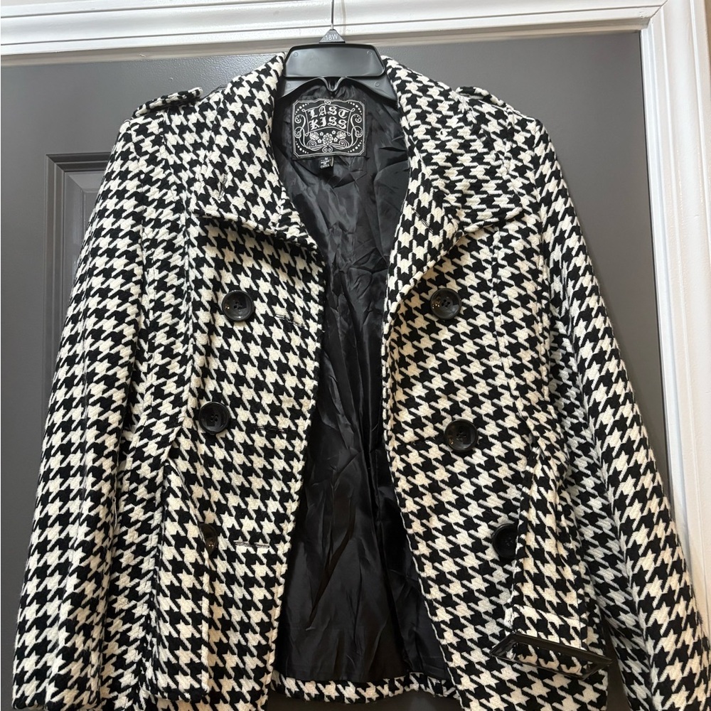 Last Kiss Women's Classic Houndstooth Pea Coat, Medium, black white winter fall